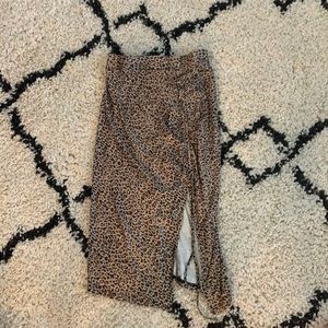 Leopard print midi skirt-flexible material